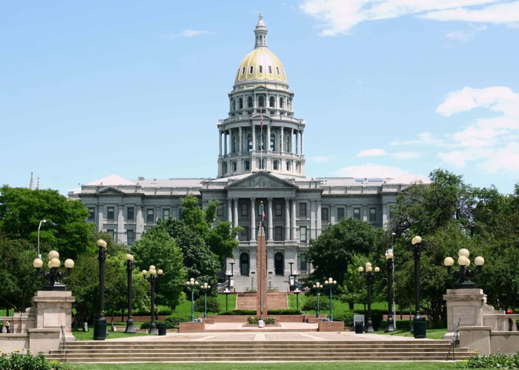 Colorado Government Forcing Social Media Warning Messages to Minors